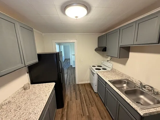 127 Marion St — Photo 2