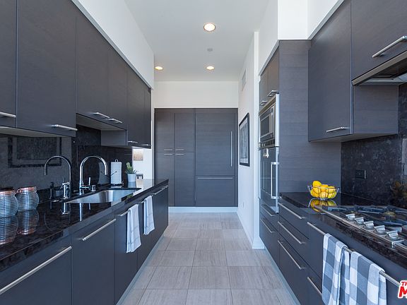 4th image of 900 W Olympic Blvd Unit 38