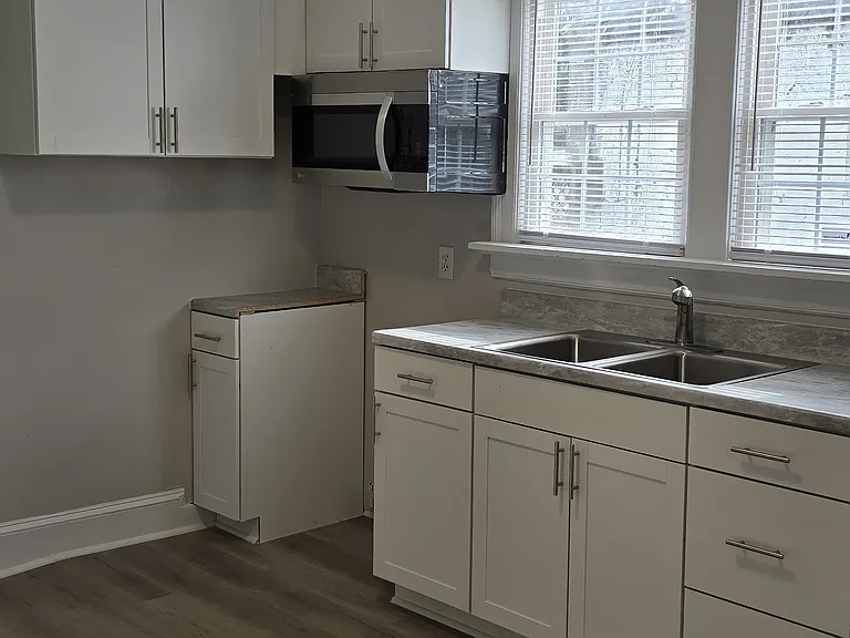 207 Maple Ln — Photo 7