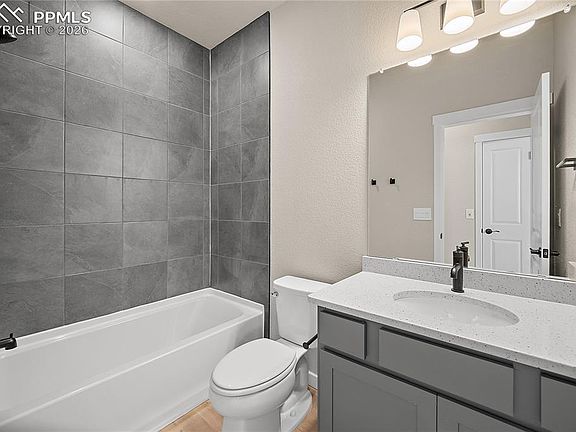 7th image of this home