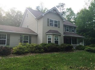 1115 Juno Dr, Effort, PA 18330