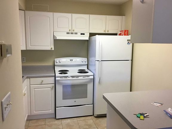 5th image of 2456 SE Garden Ter