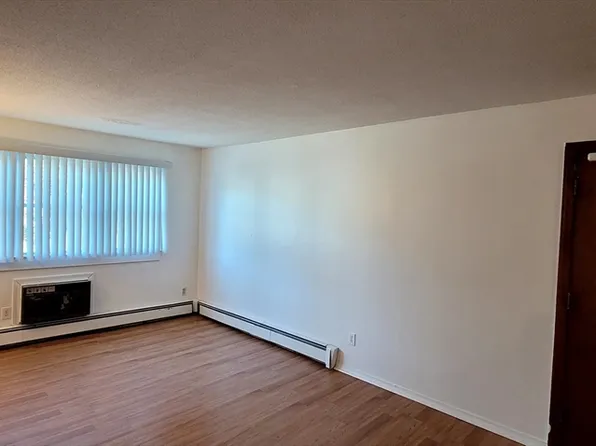 30 Marcello Ave APT 9, Leominster, MA 01453