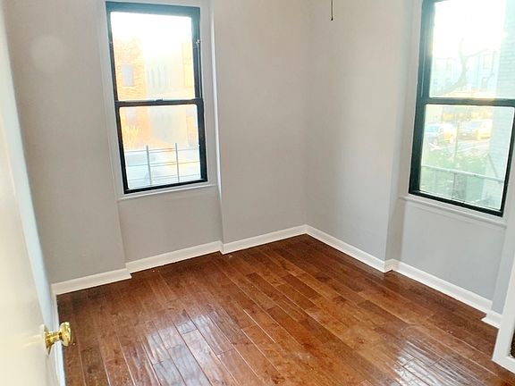 3rd image of 21-58 35th St #2FF