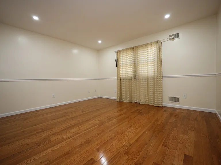 190 Cannon Blvd #2 — Photo 16