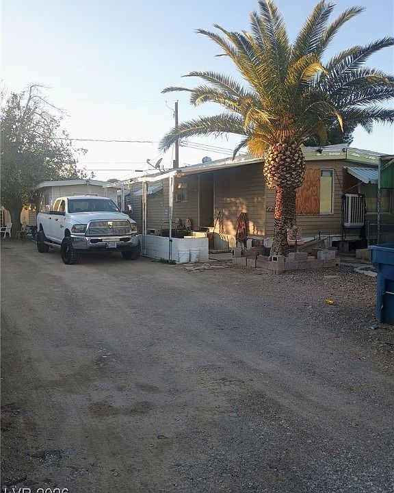 2nd image of 2237 Castleberry Ln