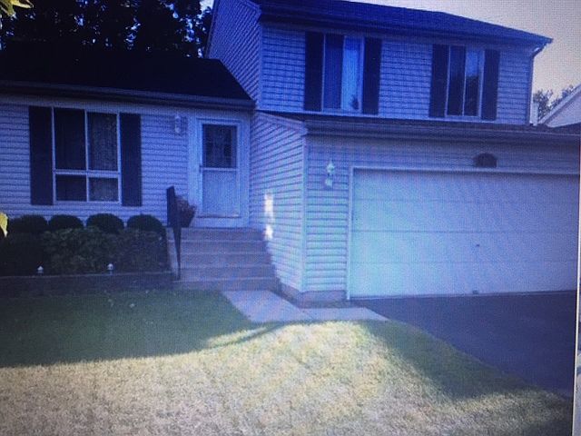 1st image of 915 Hartwood Dr
