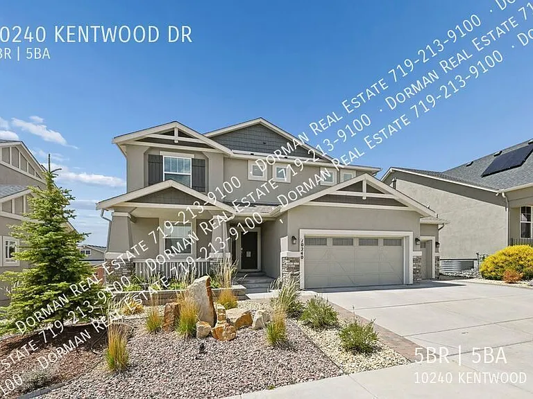 10240 Kentwood Dr — Photo 2