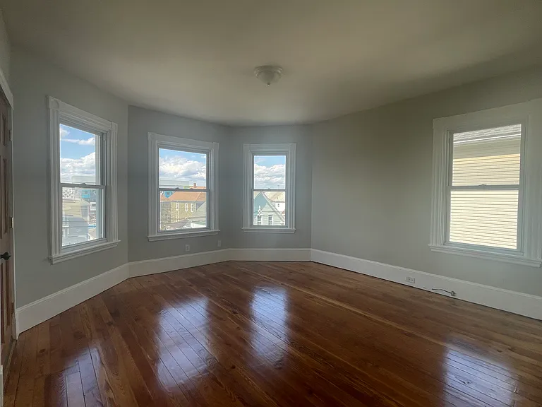 48 Woodlawn St #2 — Photo 11