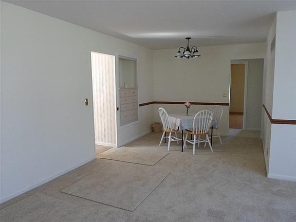 2nd image of 102 Junedale Dr