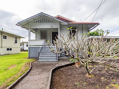 935 Waianuenue Ave, Hilo, HI, 96720