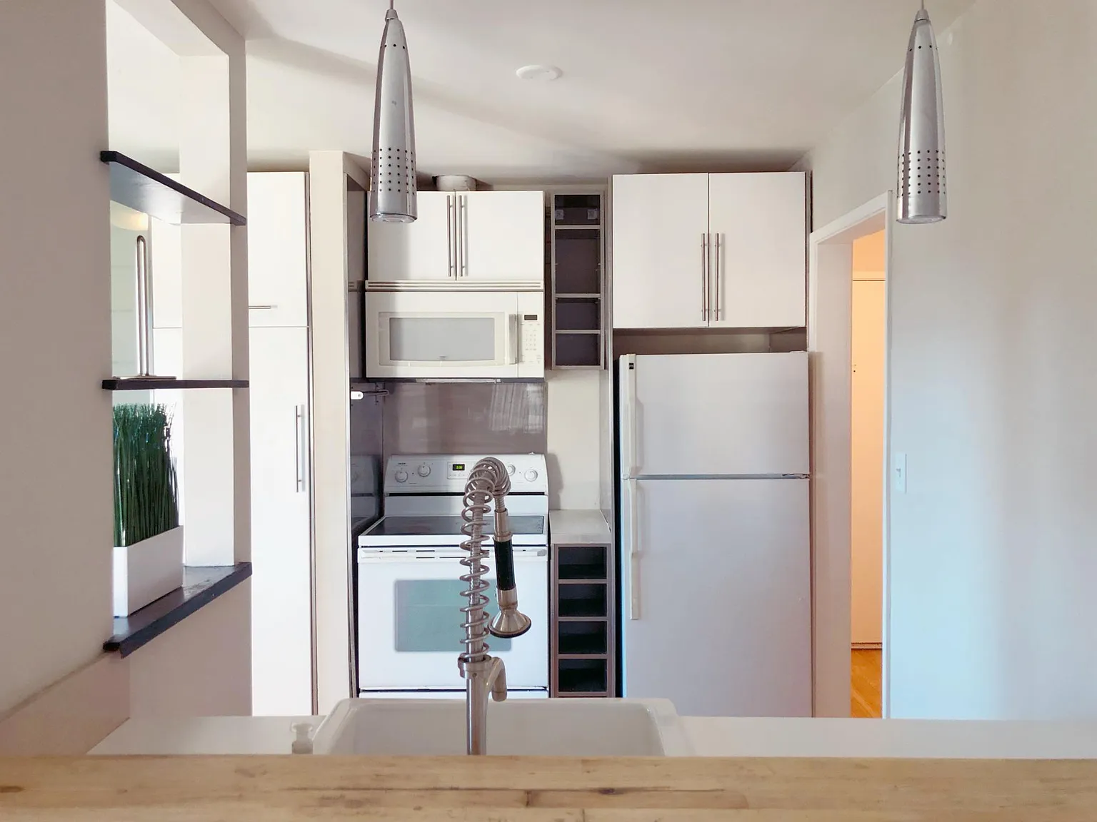 2201 Virginia St — Photo 3