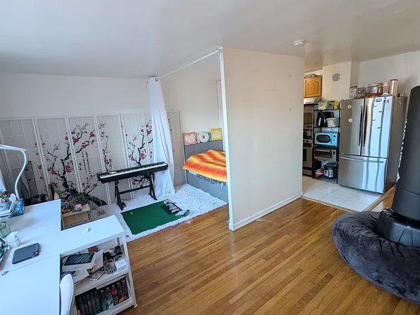 9229 Lamont Ave APT 4M, Flushing, NY 11373