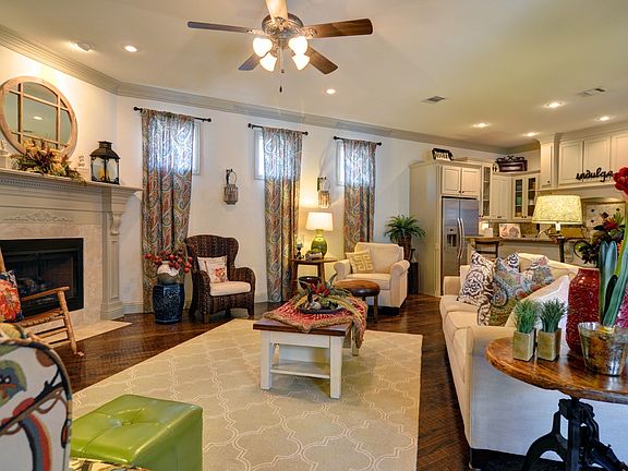 3rd image of 5914 Mira Lago Ln