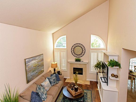4th image of 8882 La Margarita Way