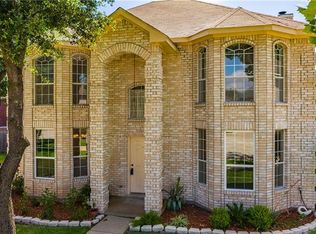 608 Trees Cir, Cedar Hill, TX 75104