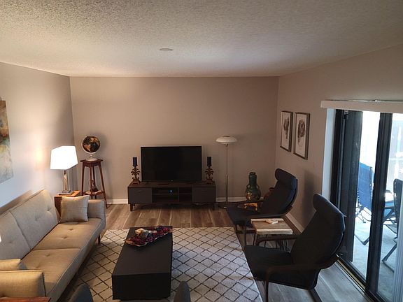 4th image of 2503 SE King Arthurs Ct #25