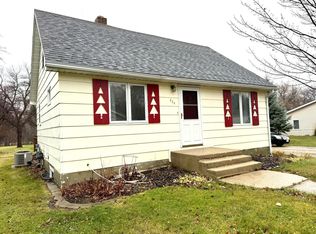 114 Parkview St E, Thief River Falls, MN 56701