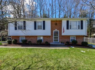 4134 Woodvale Dr, Roanoke, VA 24018