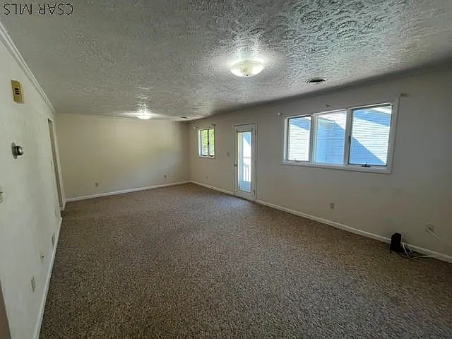 722 E Oakmont Blvd #C — Photo 6