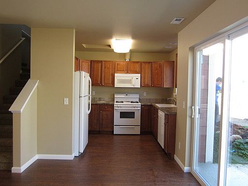 2nd image of 2175 Siddle St Unit 103