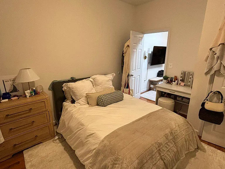 405 E 90th St #5R — Photo 8