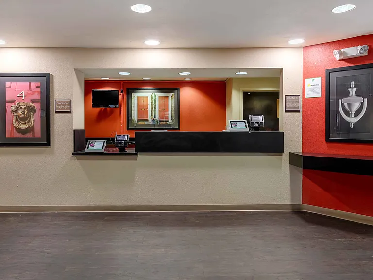 Lobby and Guest Check-in