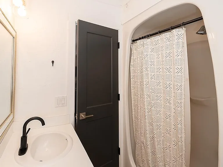 109 Driftwood Rd #101 — Photo 13