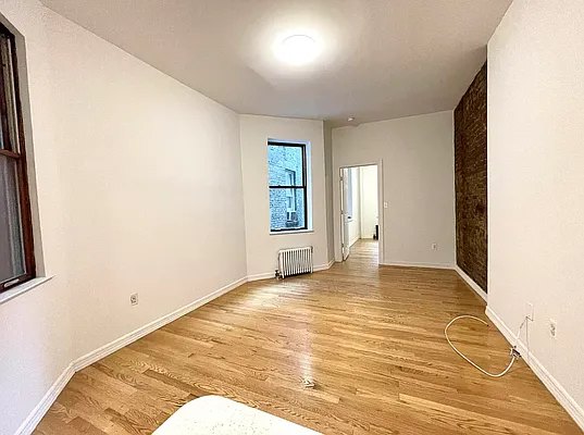 Rented by J PRESTON AND ASSOCIATES INC | media 8