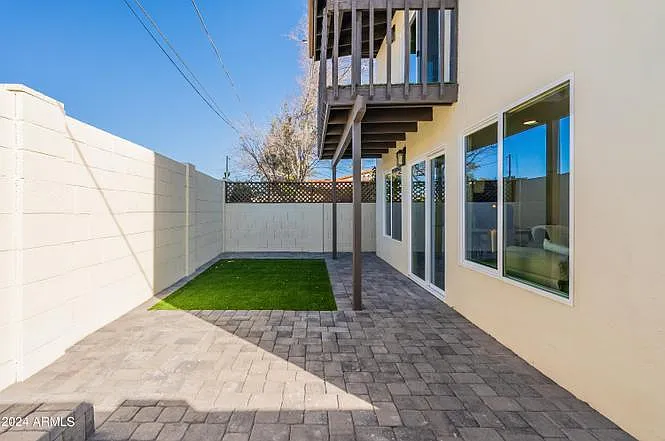 938 W Mission Ln — Photo 15