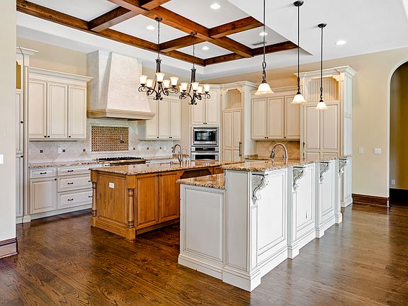 4th image of 3219 Chardonnay Ct
