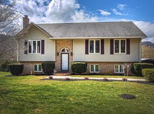 1461 Catawba Rd, Daleville, VA 24083