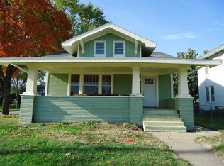 2926 Rockingham Rd, Davenport, IA 52802