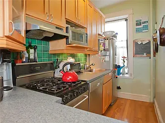 Sold by Avenue Sotheby's International Realty