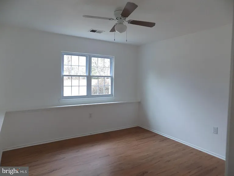 10598 Reeds Landing Cir — Photo 13