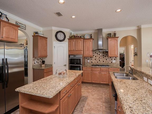 4th image of 117 Laramie Dr