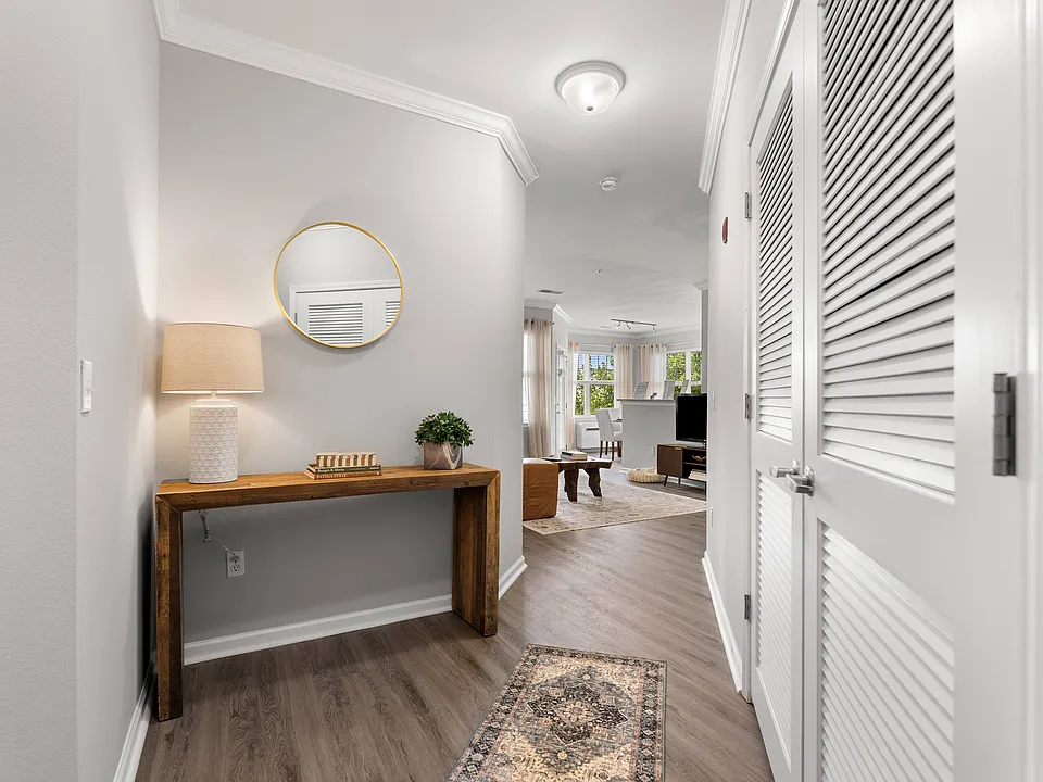 Washington Crossing Apartments