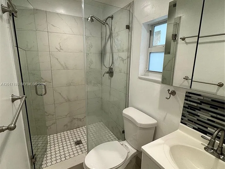 235 SW 64th Ave #2B — Photo 11