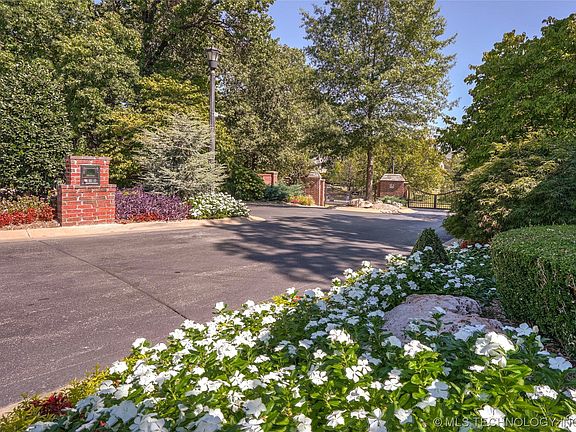 2nd image of 6516 E 109th Pl S