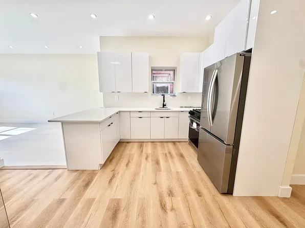 2465 E 1st St, Brooklyn, NY 11223
