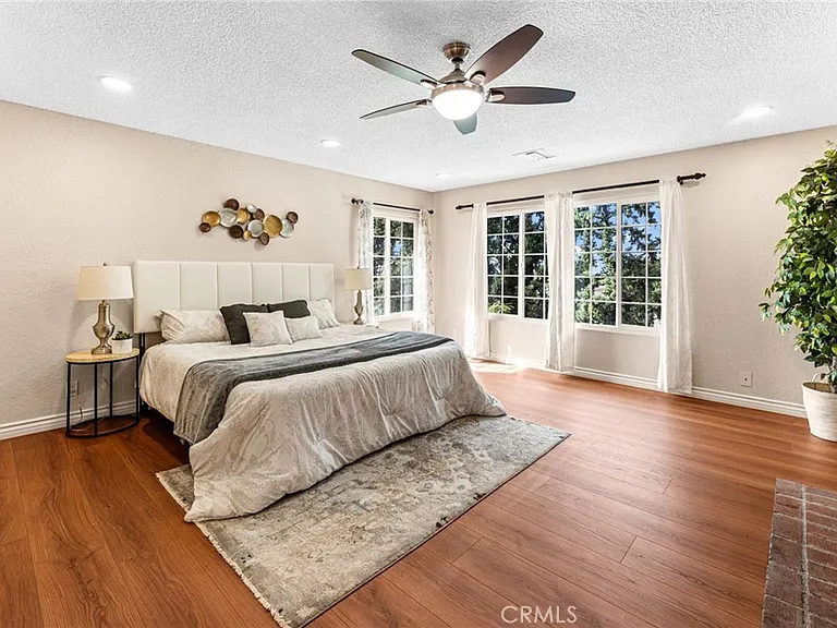 1236 E Sierra Madre Ave — Photo 19