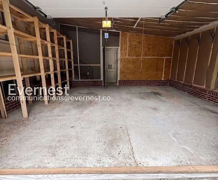 433 Holt Ave — Photo 17