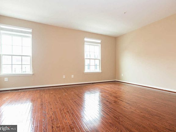 4th image of 13209 Tiber Falls Way