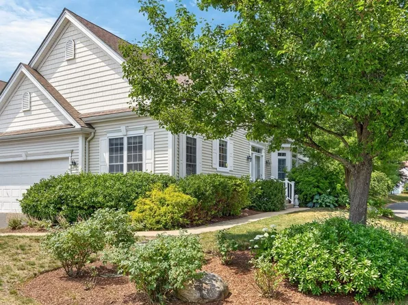 5 Highbank Trl, Plymouth, MA 02360