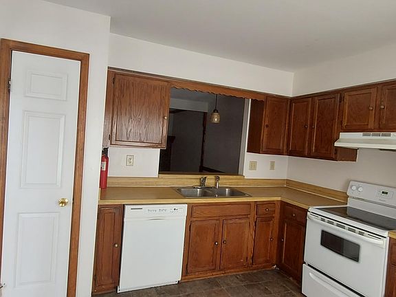 4th image of 803 Christa Ct