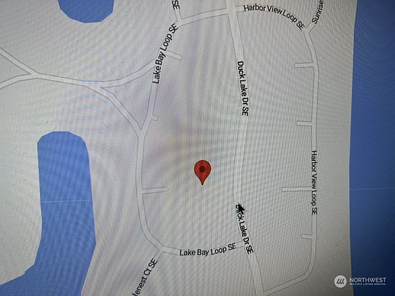 3rd image of 344 Redwood Court SE