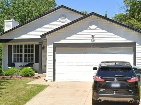 873 Whispering Windsong Dr, O'Fallon, MO 63366