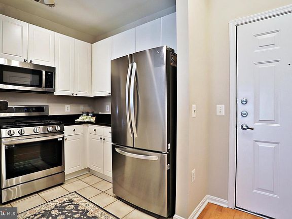 5th image of 2765 Centerboro Dr APT 352
