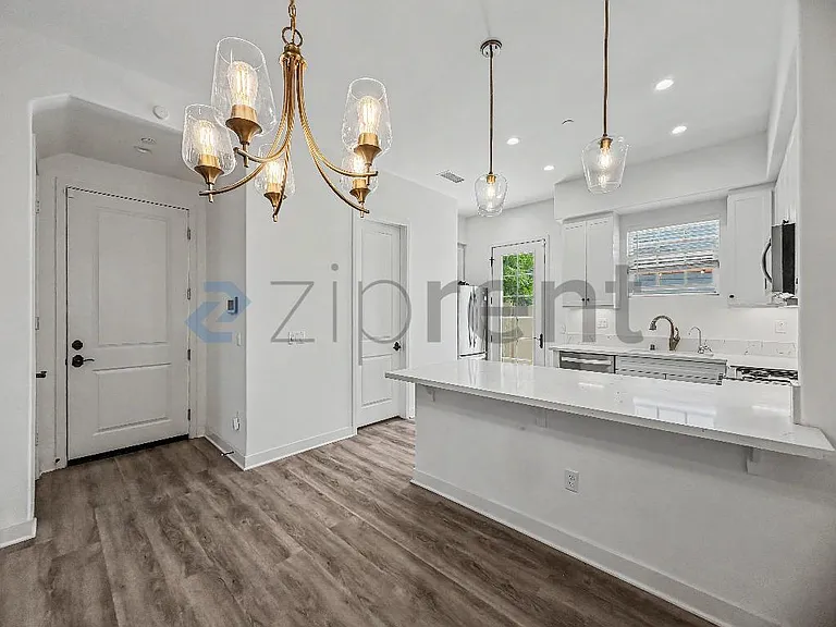 1676 3rd St — Photo 11
