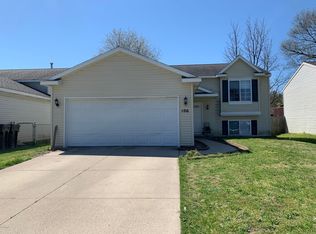 106 Regent St SE, Kentwood, MI 49548